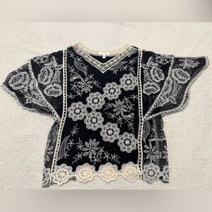 LIKE-NEW Beautiful Black and Cream Floral Embroidered Blouse